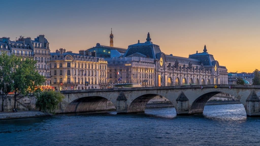 paris travel costs